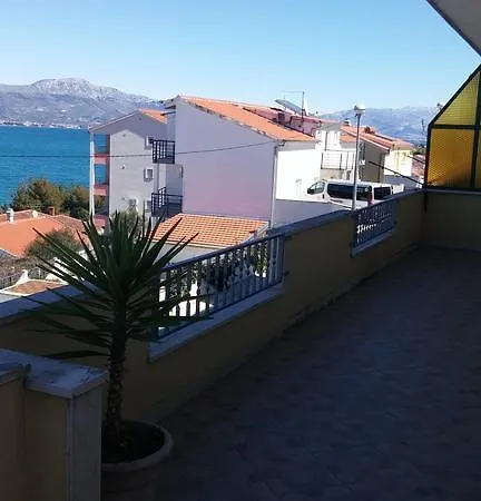 Apartment Karmen Trogir Kamer foto