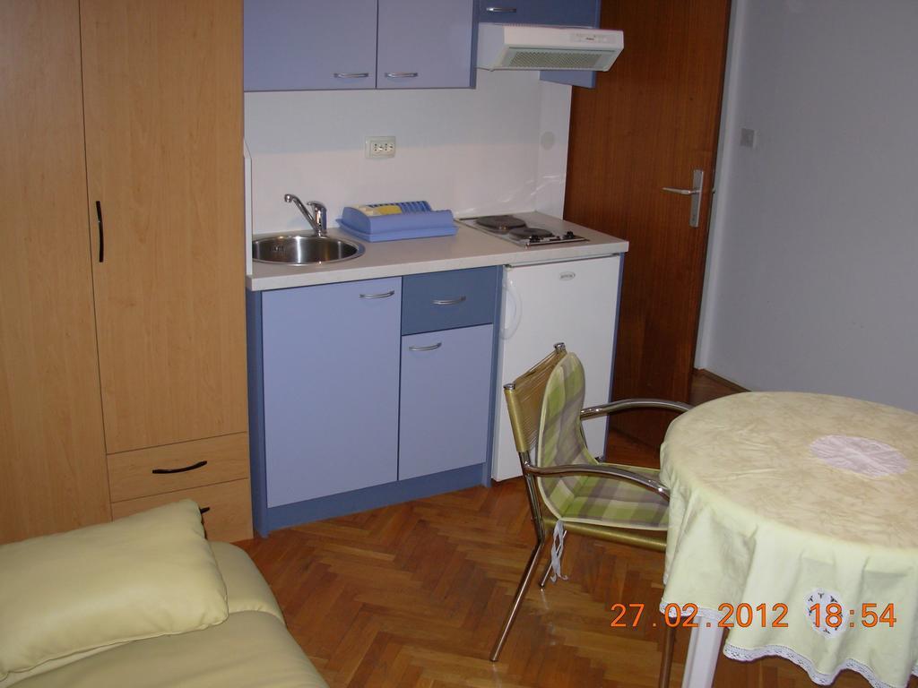 Apartment Karmen *